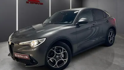 Usado Alfa Romeo Stelvio Sprint 160 HP (117 kW) 2022 Cinza SUV