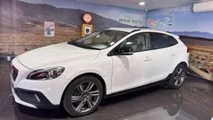 Usado 2015 Volvo V40 CC Momentum Carrinha | € 14.750 (Preço justo)