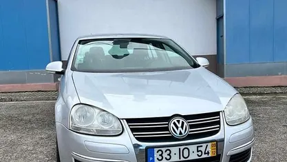Usado VW Jetta 105 HP (77 kW) 2009 Sedan