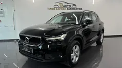 Preto Usado 2022 Volvo XC40 Momentum SUV | € 27.900 (Preço justo)