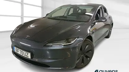 Usado 2023 Tesla Model 3 Sedan | € 34.400 (Preço justo)