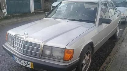 Usado Mercedes 190 75 HP (55 kW) 1990 Sedan