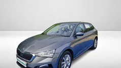 Cinzento Usado 2022 Skoda Scala Citadino | € 13.990 (Preço justo)