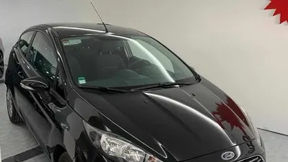 Preto Usado 2014 Ford Fiesta Citadino | € 10.900 (Preço justo)