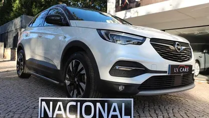 Usado Opel Grandland X 130 HP (95 kW) 2019 Branco SUV