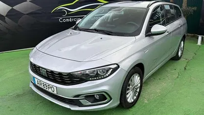 Cinzento Usado 2022 Fiat Tipo Wagon Carrinha | € 13.950 (Bom preço)