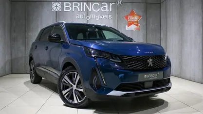 Azul Usado 2023 Peugeot 5008 Allure Monovolume | € 22.890 (Bom preço)