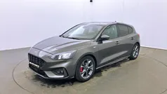 Cinzento Usado 2020 Ford Focus | € 15.990 (Preço justo)