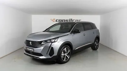 Cinzento Usado 2024 Peugeot 5008 | € 28.480 (Preço justo)