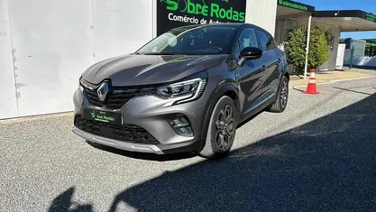 Usado 2022 Renault Captur SUV | € 18.900 (Preço justo)