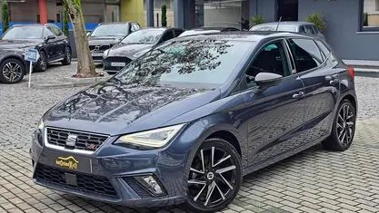 Usado Seat Ibiza FR 95 HP (69 kW) 2023 Cinza Citadino