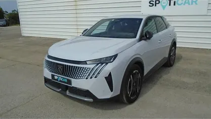 Usado Peugeot e-3008 Allure 157 kW (214 HP) 2025 Branco SUV