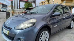 Cinzento Usado 2011 Renault Clio II | € 5.499 (Preço justo)