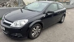 Preto Usado 2008 Opel Astra GTC Coupé | € 3.999 (Preço justo)