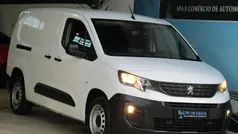 Branco Usado 2022 Peugeot Partner Premium Monovolume | € 14.780 (Preço justo)