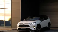 Branco Usado 2022 Toyota RAV4 Hybrid SUV | € 42.000 (Bom preço)