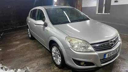Cinzento Usado 2009 Opel Astra Citadino | € 3.500 (Super Preço)