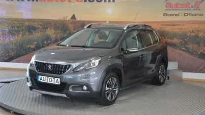 Usado Peugeot 2008 Allure 120 HP (88 kW) 2019 SUV
