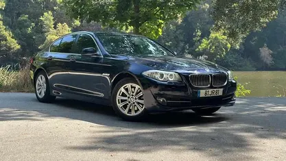 Azul Usado 2010 BMW 520 Sedan | € 12.900 (Preço justo)