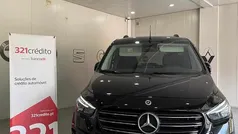 Preto Usado 2023 Mercedes 180 Sedan | € 32.900 (Preço justo)