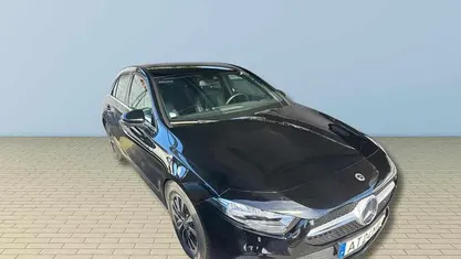 Usado Mercedes A180 116 HP (85 kW) 2022 Preto Citadino