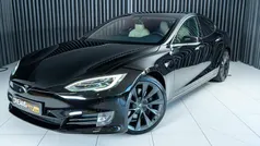 Preto Usado 2020 Tesla Model S Sedan | € 37.400 (Preço justo)
