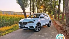Branco Usado 2021 MG ZS Luxury Sedan | € 19.990 (Preço justo)