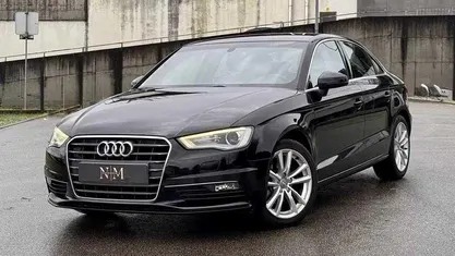 Usado Audi A3 Sport 110 HP (80 kW) 2014 Preto Sedan