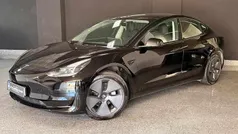 Usado 2022 Tesla Model 3 Standard Range Sedan | € 28.500 (Preço justo)