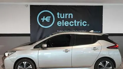 Cinzento Usado 2021 Nissan Leaf Citadino | € 18.500 (Preço justo)