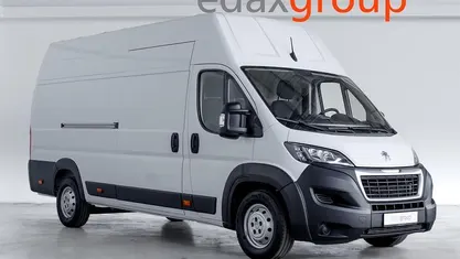 Branco Usado 2021 Peugeot Boxer Van | € 21.990 (Preço justo)