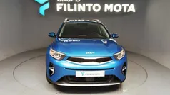 Azul Usado 2024 Kia Stonic SUV | € 18.250 (Preço justo)