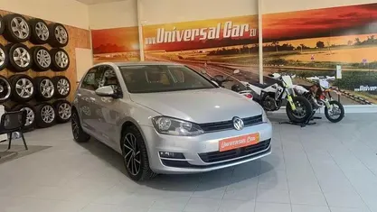Usado VW Golf VII 105 HP (77 kW) 2014 Prateado Citadino