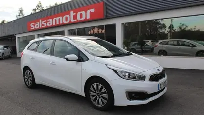 Branco Usado 2018 Kia Ceed Sportswagon Carrinha | € 13.750 (Preço justo)