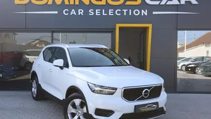 Usado Volvo XC40 Momentum 150 HP (110 kW) 2018 SUV