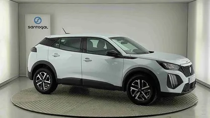 Usado Peugeot 2008 Style 102 HP (75 kW) 2025 SUV