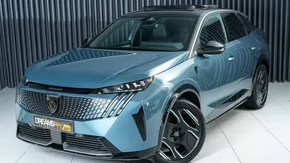 Azul Usado 2024 Peugeot e-3008 SUV | € 38.400 (Bom preço)