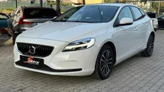 Branco Usado 2017 Volvo V40 Momentum Carrinha | € 17.950 (Preço justo)