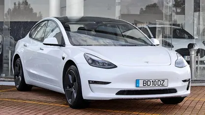 Usado 2023 Tesla Model 3 Sedan | € 33.990 (Preço justo)