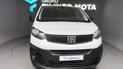 Usado Fiat Scudo 102 HP (75 kW) 2022 Branco Van