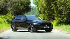Preto Usado 2022 Volvo V60 Plus Carrinha | € 44.500