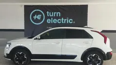 Branco Usado 2023 Kia e-Niro SUV | € 26.900 (Preço justo)