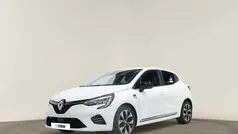 Branco Usado 2022 Renault Clio V LIMITED Citadino | € 15.790 (Preço justo)