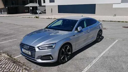 Cinzento Usado 2018 Audi A5 Sportback Design Citadino | € 31.500 (Preço justo)