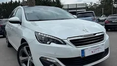 Branco Usado 2016 Peugeot 308 Allure Sedan | € 10.900 (Preço justo)