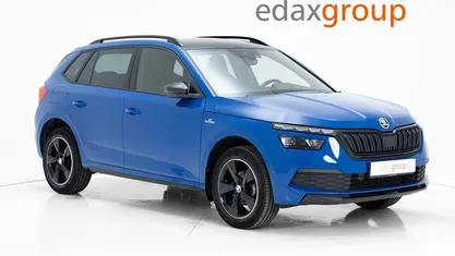 Usado Skoda Kamiq Monte Carlo 110 HP (80 kW) 2022 Azul SUV