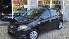 Preto Usado 2014 Dacia Sandero Citadino | € 8.450 (Preço justo)