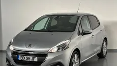 Usado 2017 Peugeot 208 Citadino | € 8.490 (Bom preço)