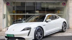 Branco Usado 2021 Porsche Taycan Sedan | € 87.500 (Preço justo)