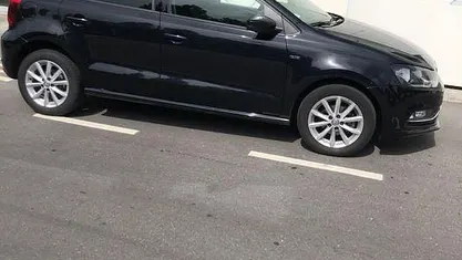 Preto Usado 2016 VW Polo LOUNGE Sedan | € 9.700 (Bom preço)